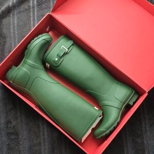 Hunter Green Women's Winter & Rain Boots - Womens 7